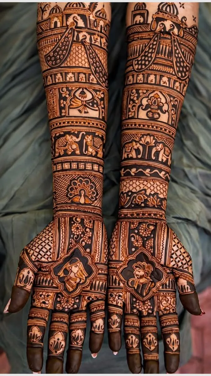 Intricate bridal hands mehandi design 10